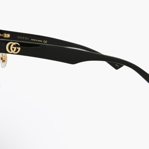 Gucci Women\'s Black Sunglasses NWOT